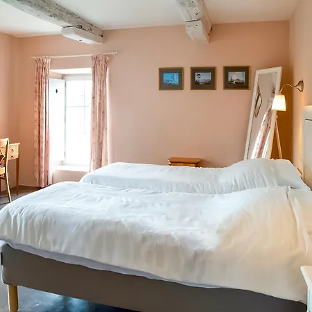 Дом отдыха Getaway With Sauna In Falaen Маредсу