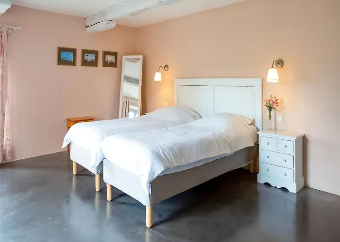 Getaway With Sauna In Falaen Сasa de vacaciones