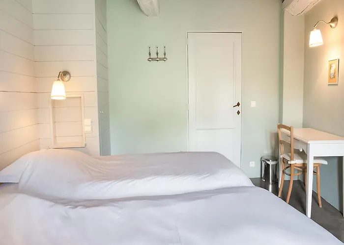 Getaway With Sauna In Falaen *